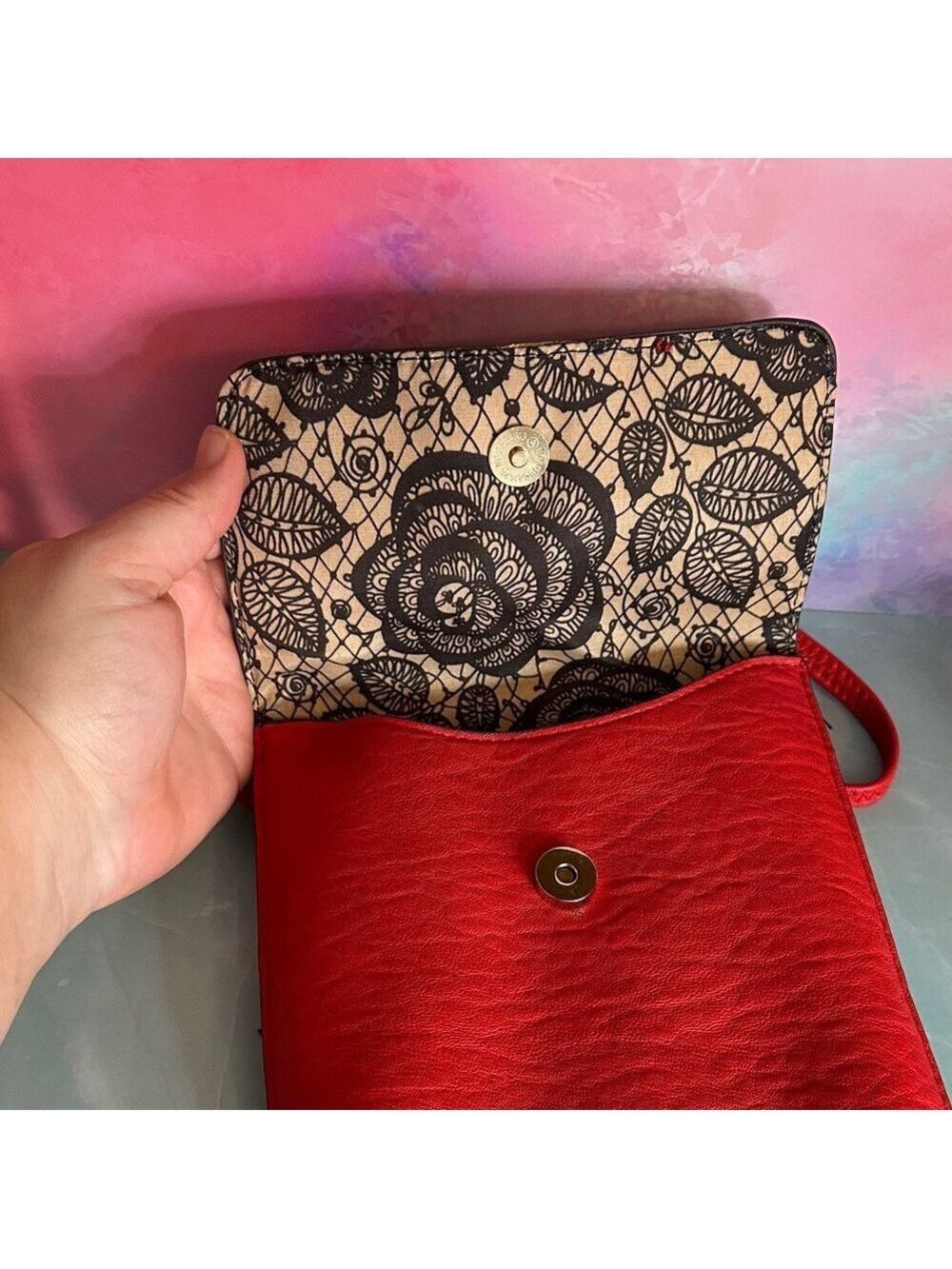 Carlos Santana Bold Red Crossbody Bag with Lion - Picture 5 of 17